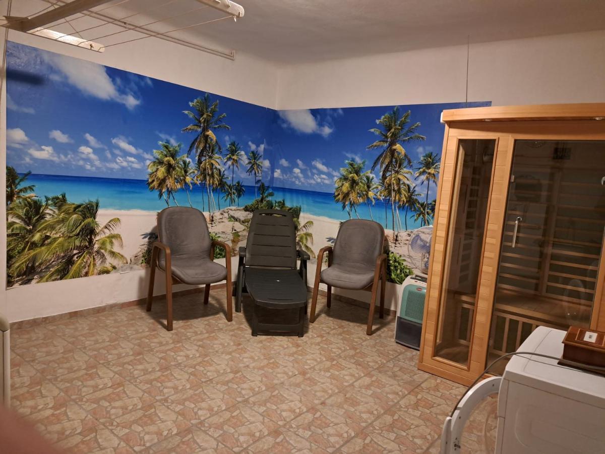 Flamingo Apartman Sopron Esterno foto